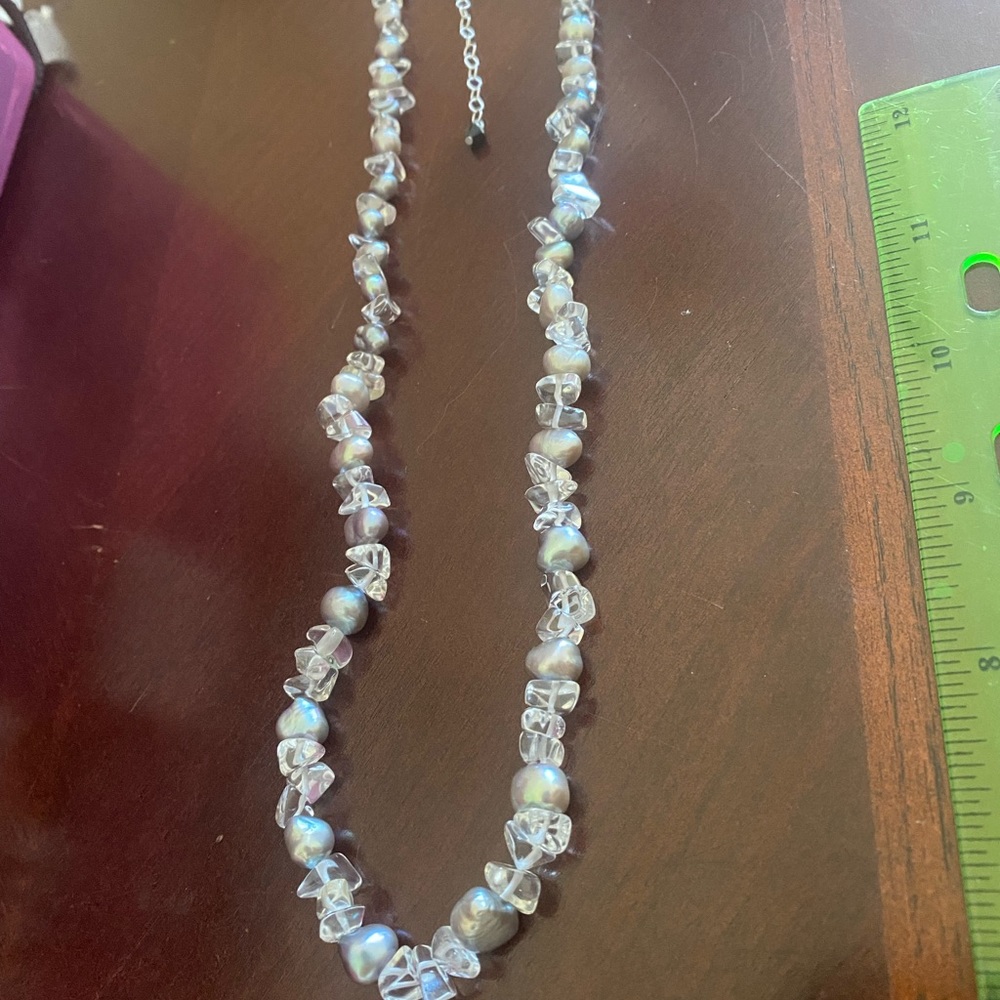 Pearls necklace and clear quartz